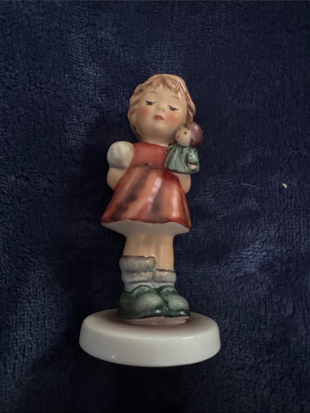 Hummel 2103A Puppet Princess